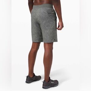 Lululemon T.H.E. Short *linerless 7"